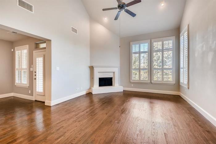 1525 Conner Way - Photo 2 of 17