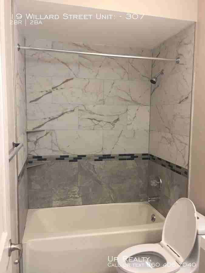 19 Willard St #307