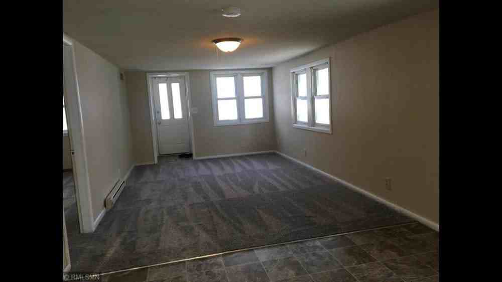 113 2nd Avenue Northeast - Photo 3 of 7