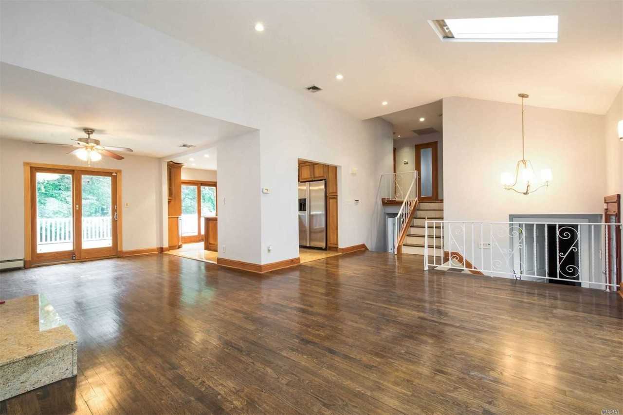 257 Hungry Harbor Rd - Photo 3 of 20