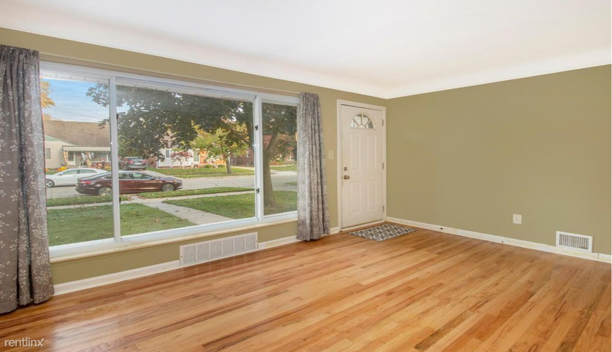 9682 Ruth Ave - Photo 2 of 11