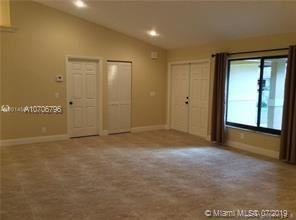 8781 Nw 49th Dr - Photo 3 of 4