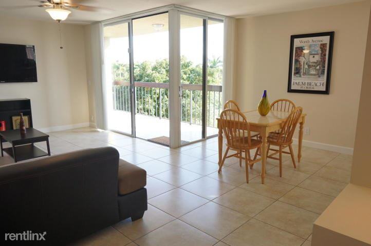 825 Egret Cir - Photo 3 of 16