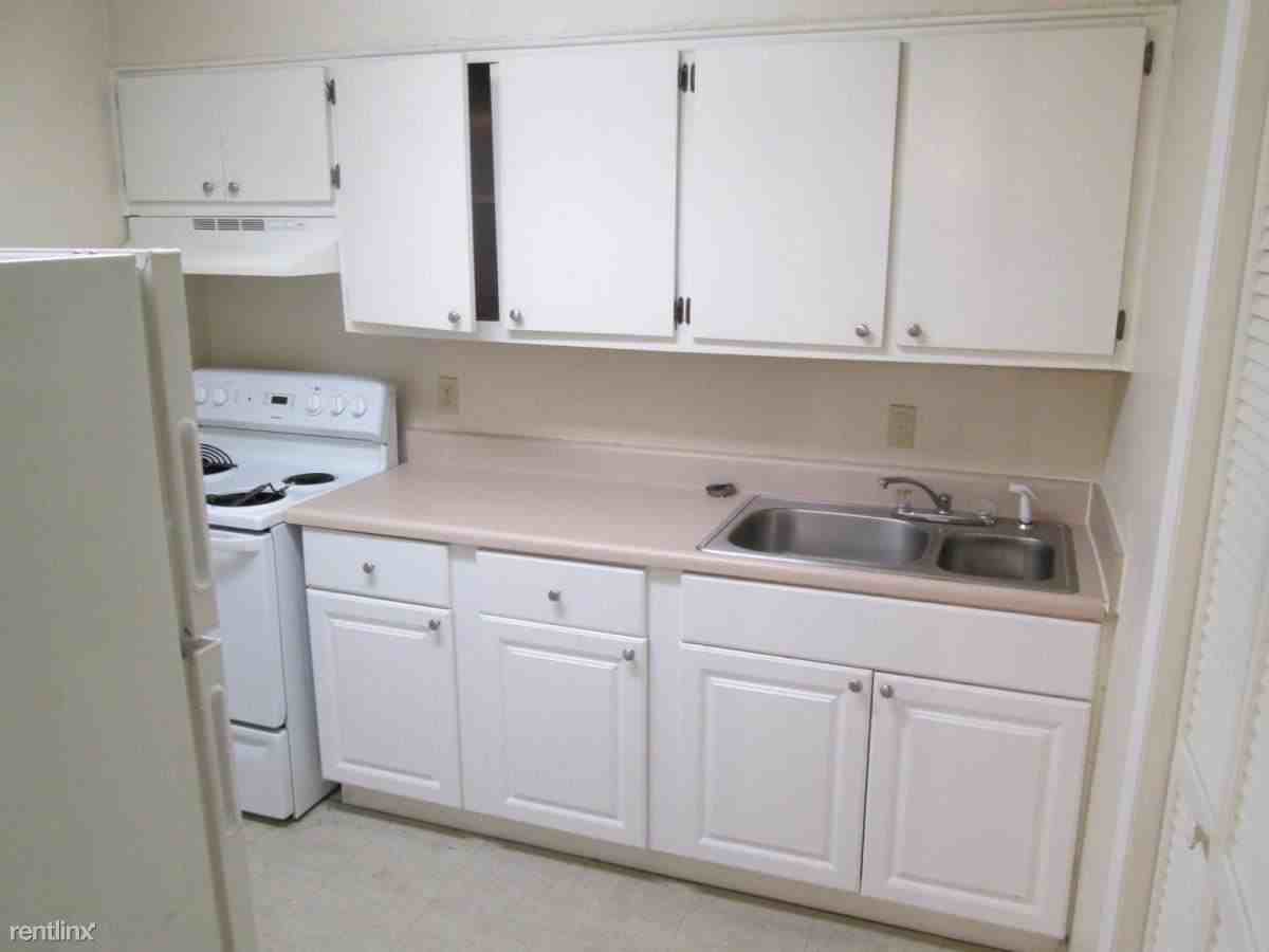 Powell Place Townhomes - Photo 2 of 6