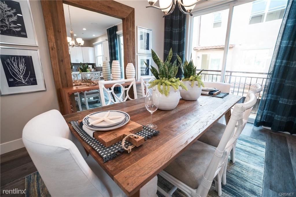 4371 Paxton Pl - Photo 2 of 10