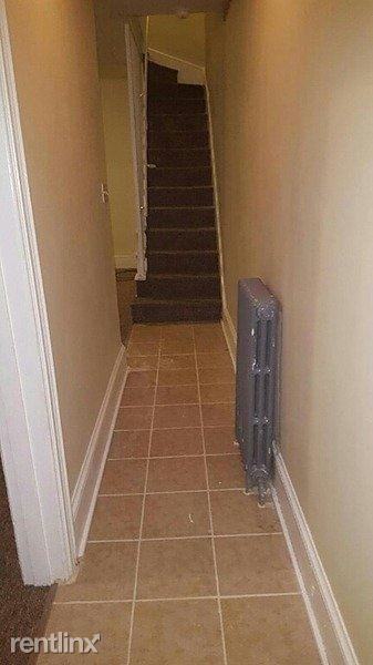 705 West Race Street - Photo 2 of 13