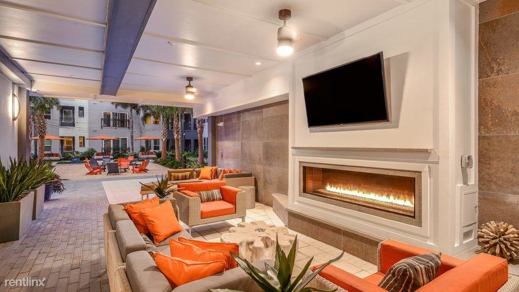 509 East Whiting Street - Photo 2 of 14