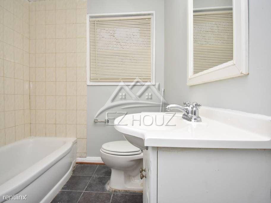 5313 Lothian Rd - Photo 3 of 15