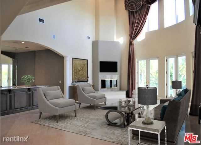 24921 Palmilla Dr - Photo 3 of 9