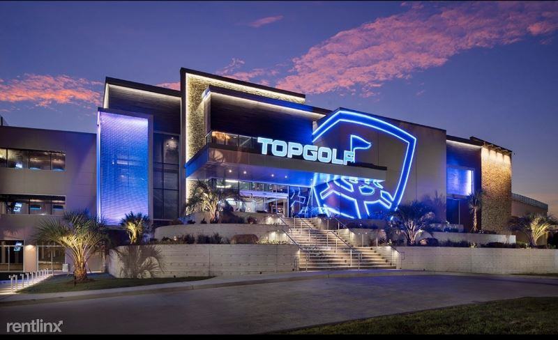 582 Wilson Bridge Dr D2 - Photo 3 of 25