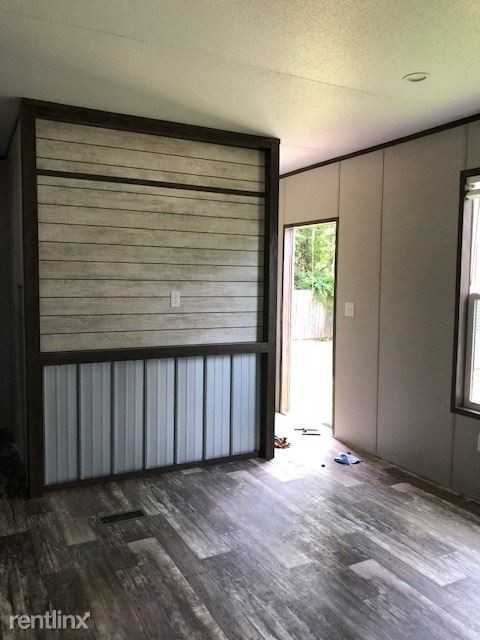 1205 W Circle Dr 6 - Photo 3 of 15