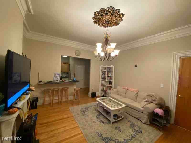 262 Spring St - Photo 2 of 22