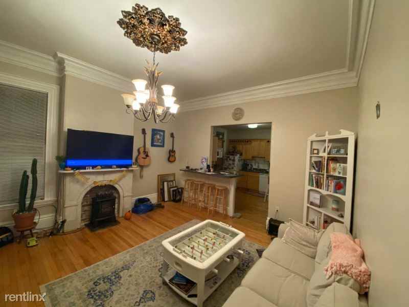 262 Spring St - Photo 3 of 22