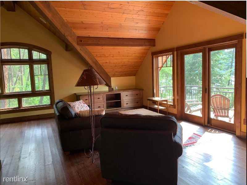 230 Luge Ln - Photo 3 of 10