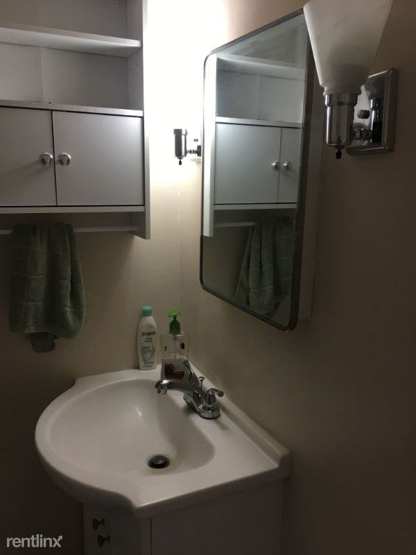 506 2nd St B - Photo 3 of 6