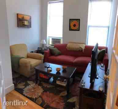 335 Garden St S - Photo 2 of 8