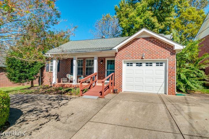 204 Fitzpatrick Pl - Photo 2 of 17