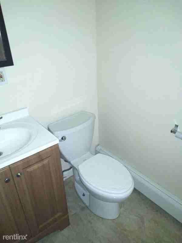 467 Allen Street - Photo 3 of 12