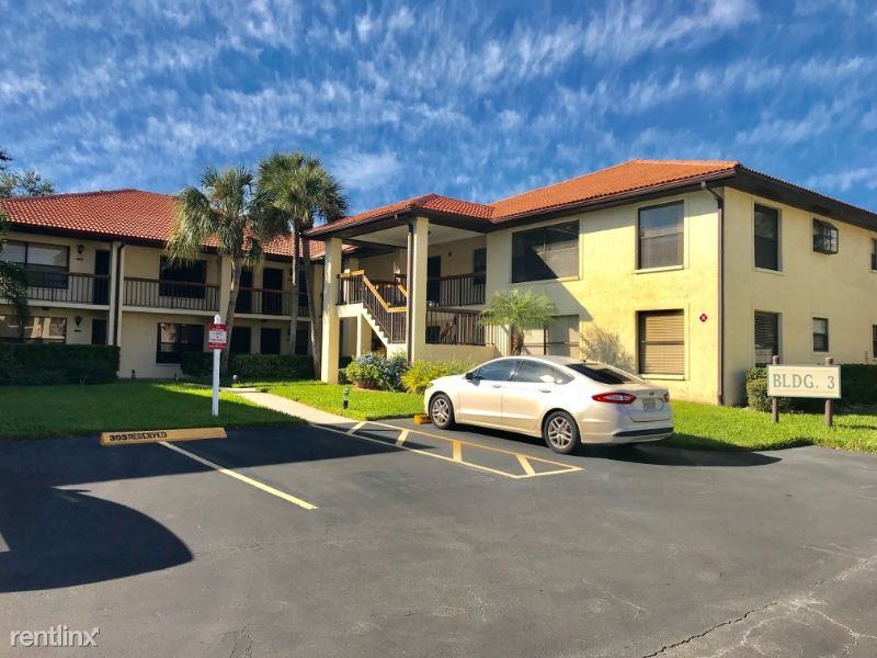 313 Hammock Pine Blvd - Photo 2 of 16