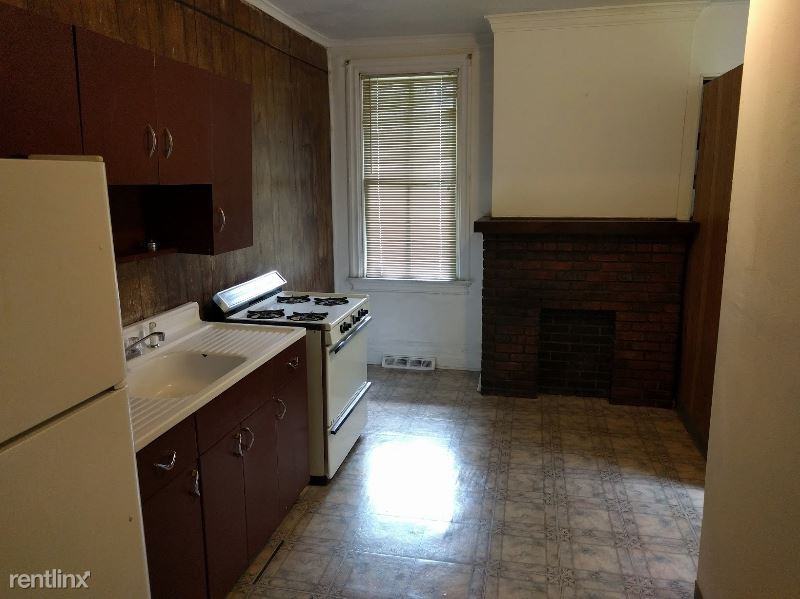 440 South Avenue 1 - Photo 2 of 3