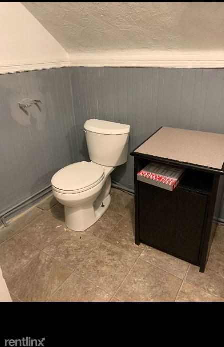 137 Rand St 3 - Photo 2 of 11