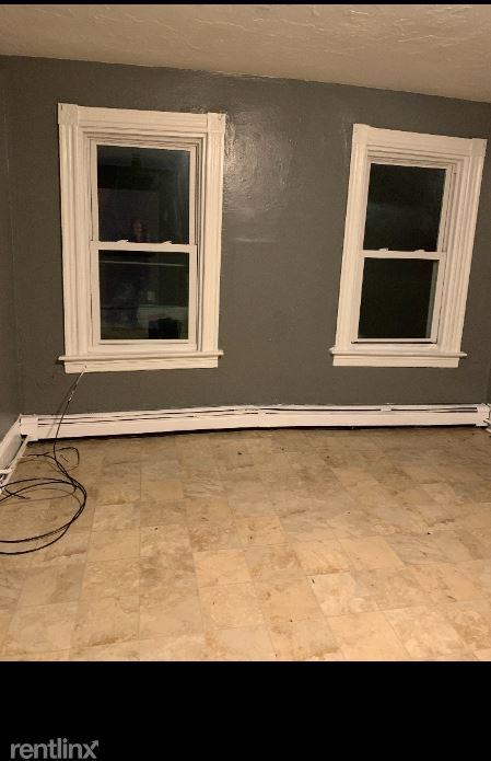 137 Rand St 3 - Photo 3 of 11