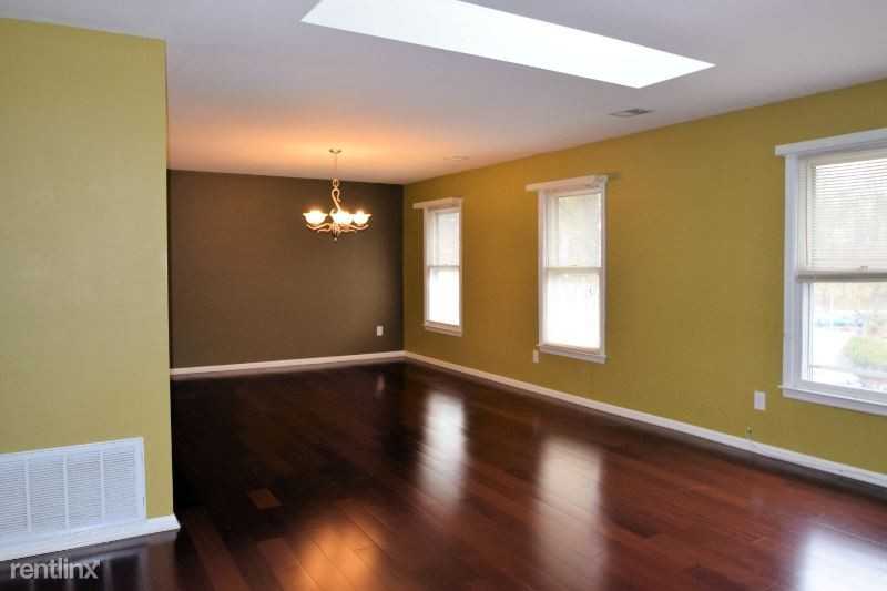 102 Huckleberry Ct 102 - Photo 3 of 15