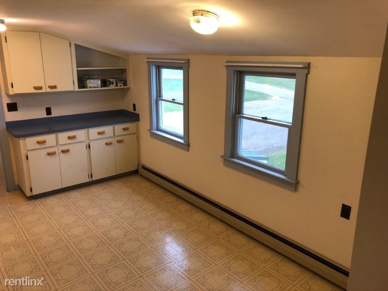 8 Applewood Dr B - Photo 2 of 16