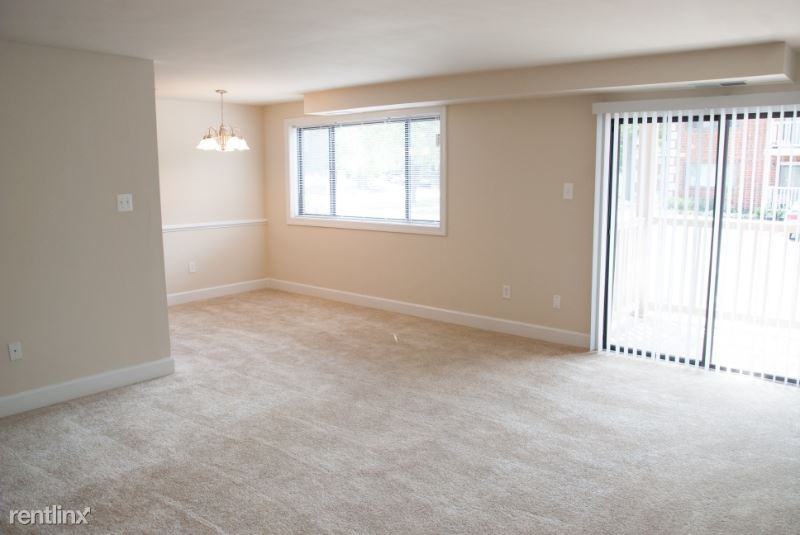 11 Parkway F - Photo 2 of 5