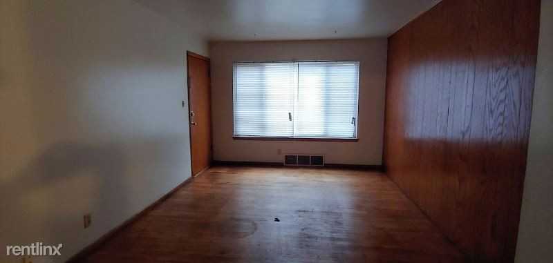 8525 W Mill Rd 2 - Photo 3 of 10