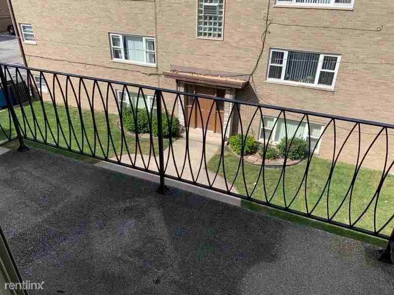 14636 Keystone Ave 2w - Photo 3 of 12