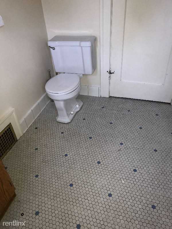 1954 Hopkins St - Photo 2 of 25