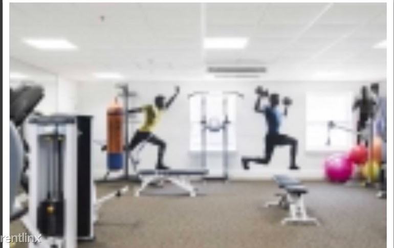 2900 Kensington Ave 702 - Photo 3 of 5