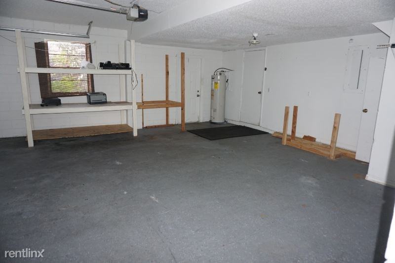 8005 Laurel Tree Dr - Photo 2 of 17