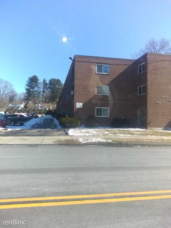 572 Brook Street B04