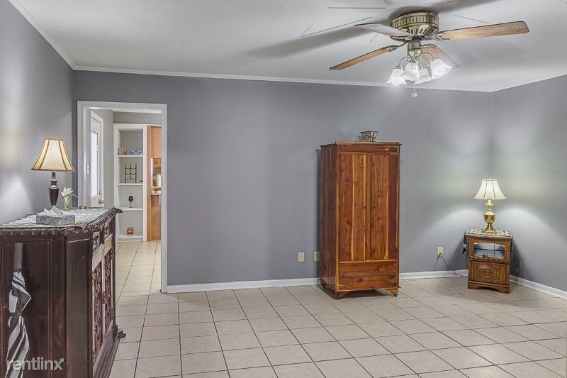 436 E Pont Des Mouton Rd - Photo 3 of 17