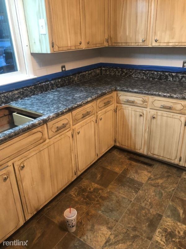 2128 New Tullahoma Hwy - Photo 2 of 9