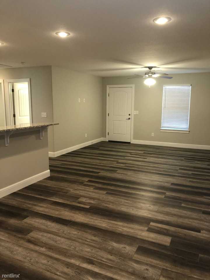 2211 S Pearl Ave - Photo 3 of 13