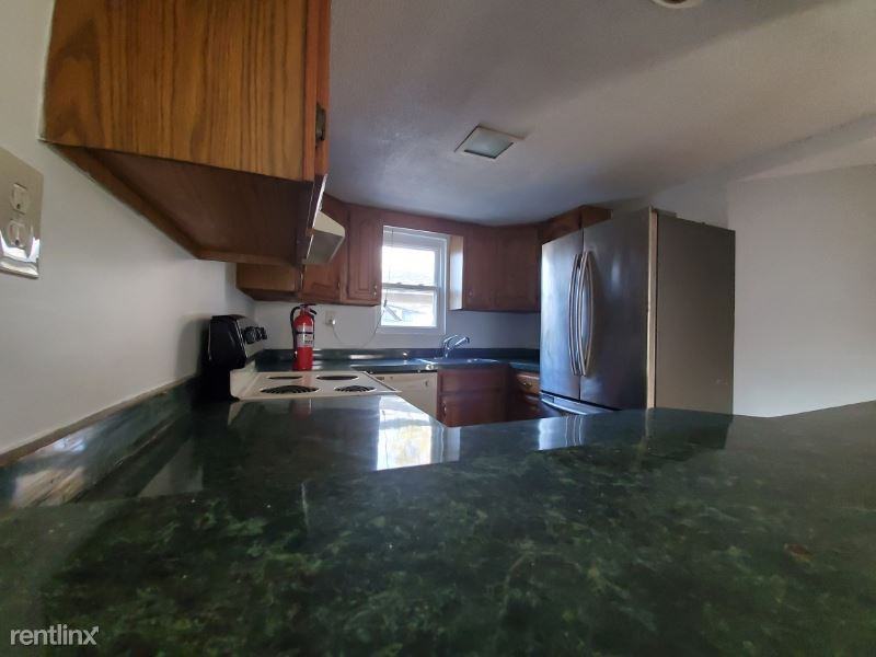 43 Walnut St - Photo 2 of 6