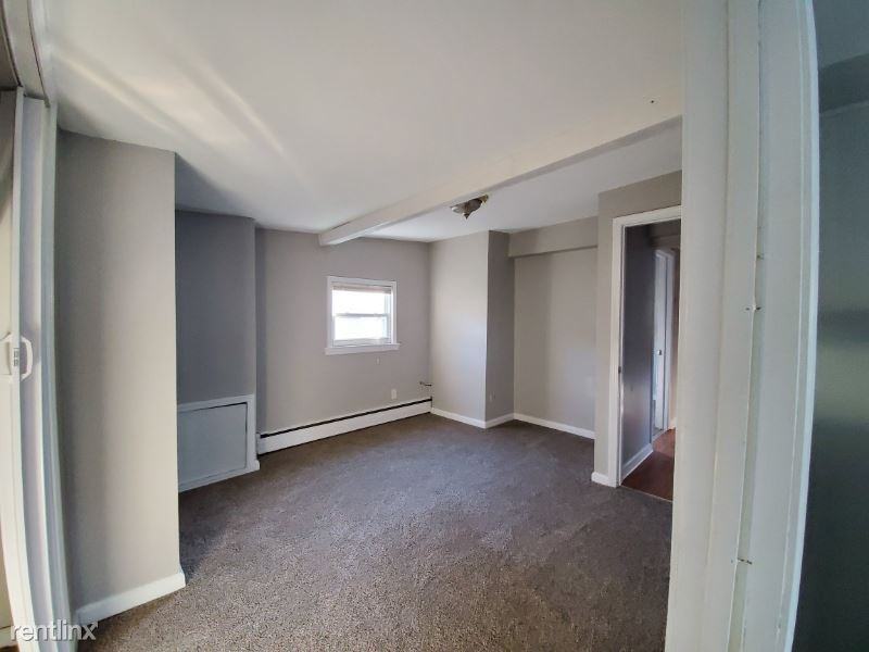 43 Walnut St - Photo 3 of 6