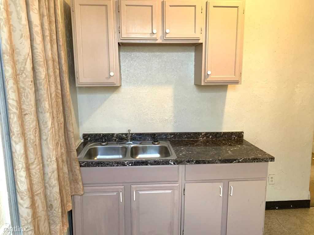 2207 E 87th St Down - Photo 2 of 19