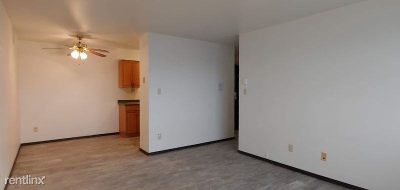 8835 N Swan Rd 7 - Photo 3 of 18