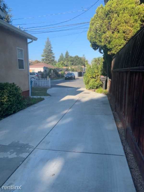 96 Berkshire Ave - Photo 3 of 11