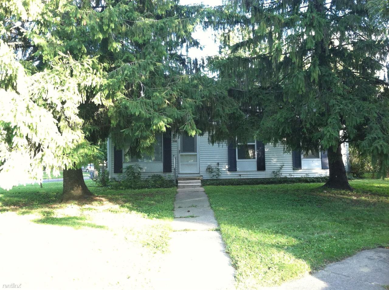 2140 Champagne Dr - Photo 2 of 9