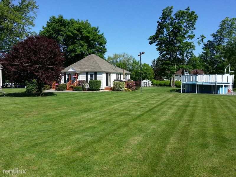 529 Hildreth St 3 - Photo 3 of 15