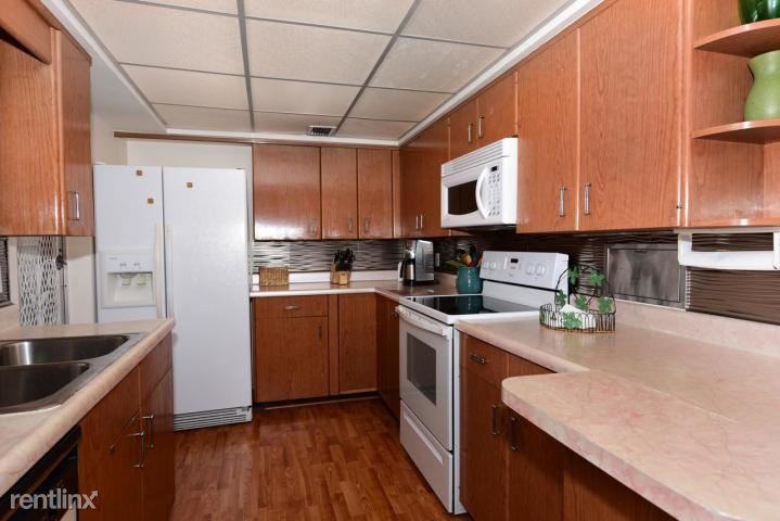 308 Inlet Way - Photo 3 of 31