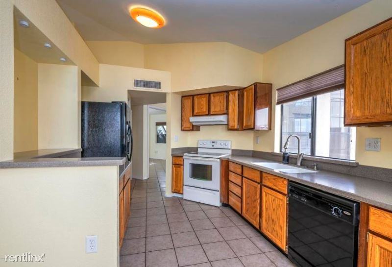 8636 N Siriga Way - Photo 2 of 4