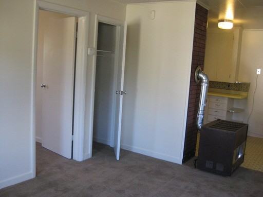 1308 S 5th St W - Photo 3 of 10