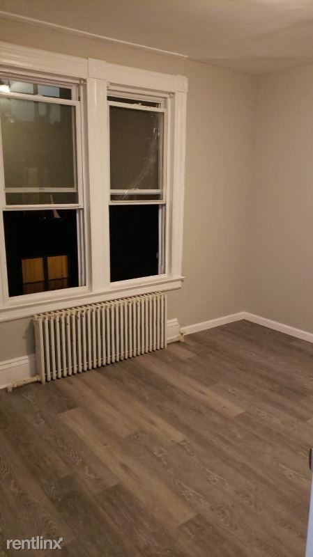 19 Whitmore St 2e - Photo 3 of 12