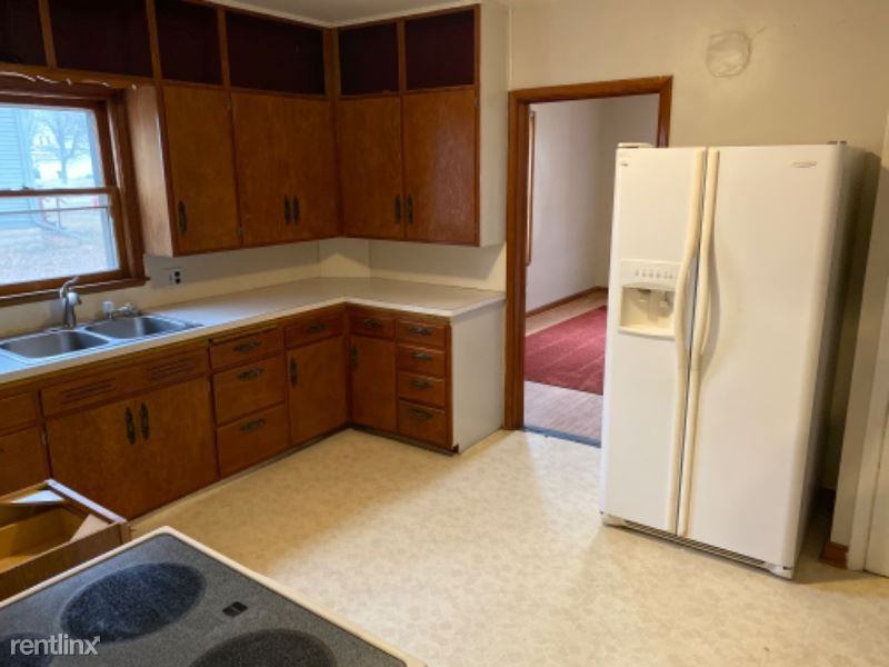 115 Somerville Ave - Photo 3 of 6